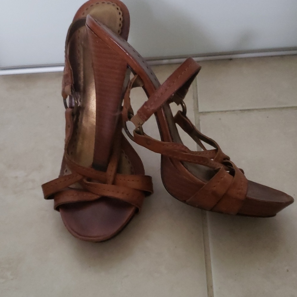 Sandals - Picture 4 of 4